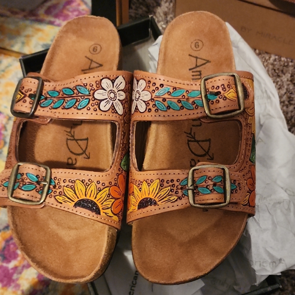 American Darling Floral Sandals - Brown and Multicolor